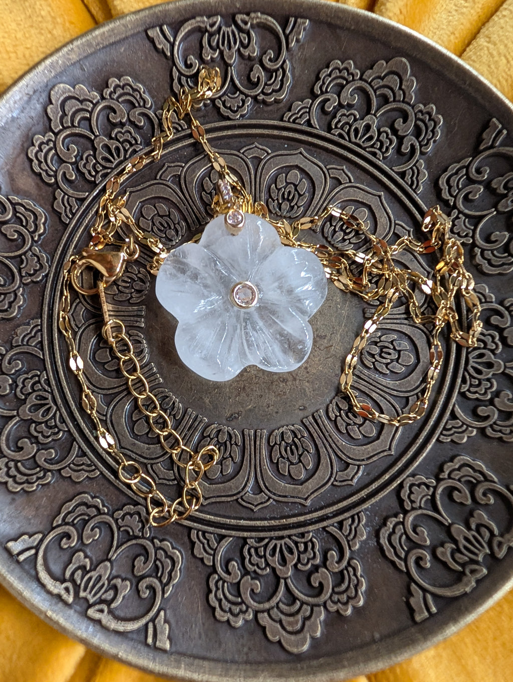 CLEAR QUARTZ IN BLOOM NECKLACE